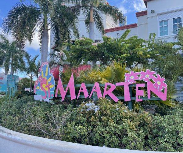 Sint Maarten / Saint Marten